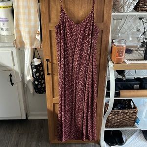 American eagle maxi dress, maroon color size medium